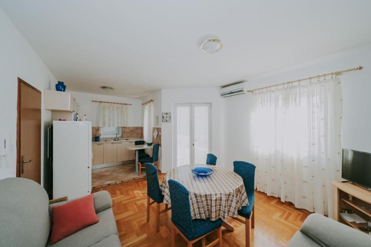 Apartman Hola Новиград Экстерьер фото